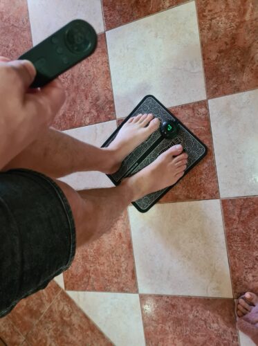 Klikněte pro zobrazení na celou obrazovku Masážní podložka na nohy se stimulátorem EMS Acupoints photo review